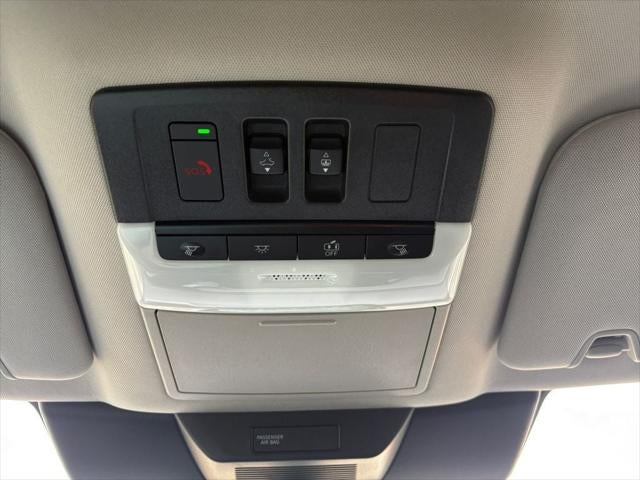 2025 Nissan Pathfinder Platinum FWD