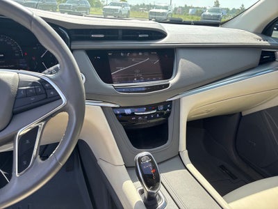 2017 Cadillac XT5 Premium Luxury