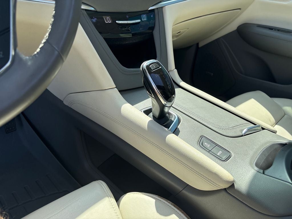 2017 Cadillac XT5 Premium Luxury