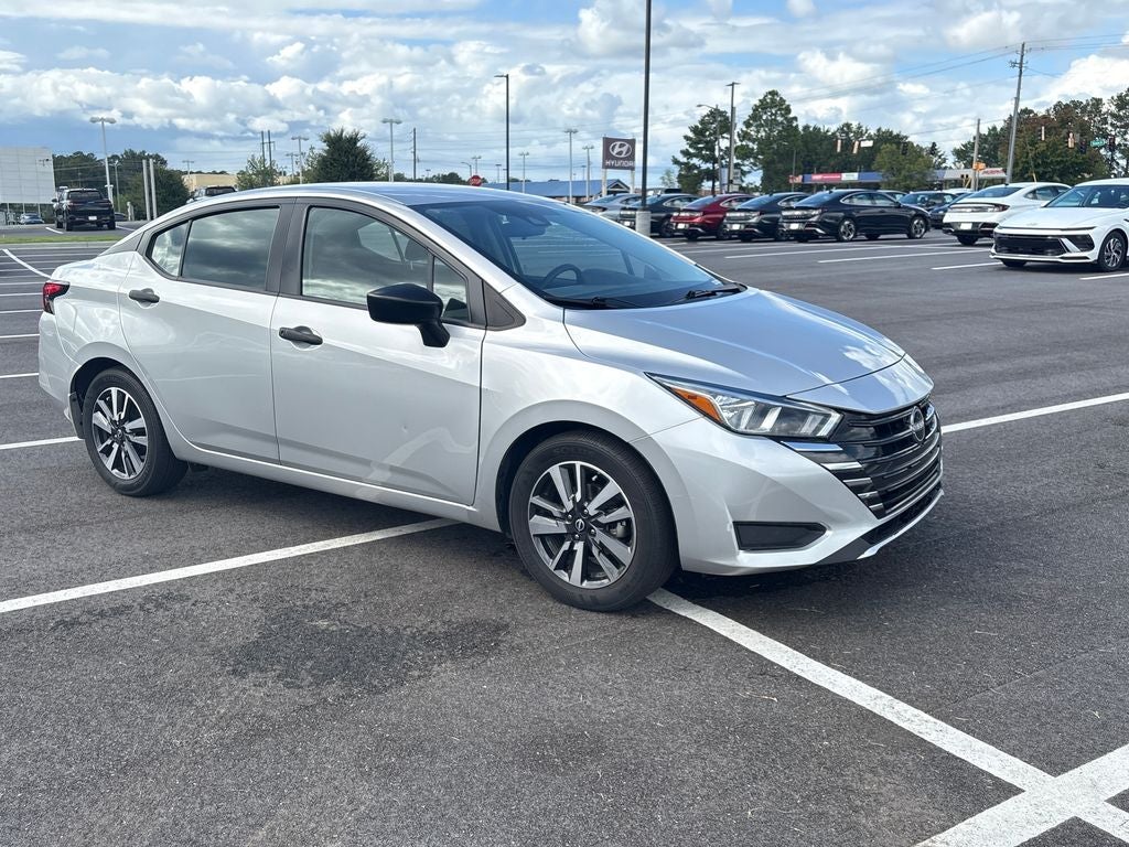2024 Nissan Versa 1.6 S