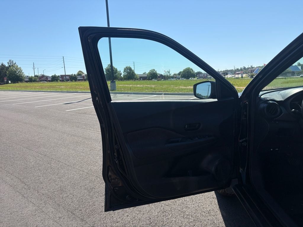 2019 Nissan Kicks S