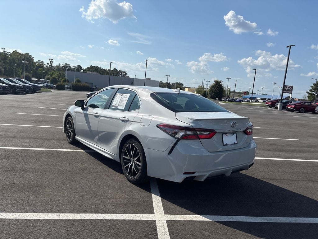 2024 Toyota Camry SE