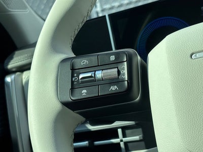 2026 Hyundai Santa Fe SE FWD