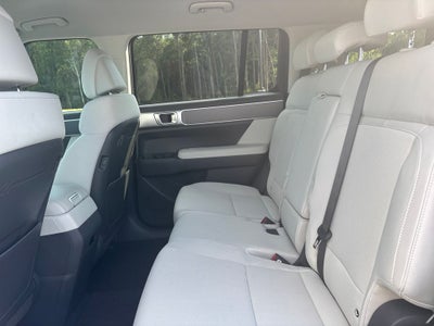 2026 Hyundai Santa Fe SE FWD