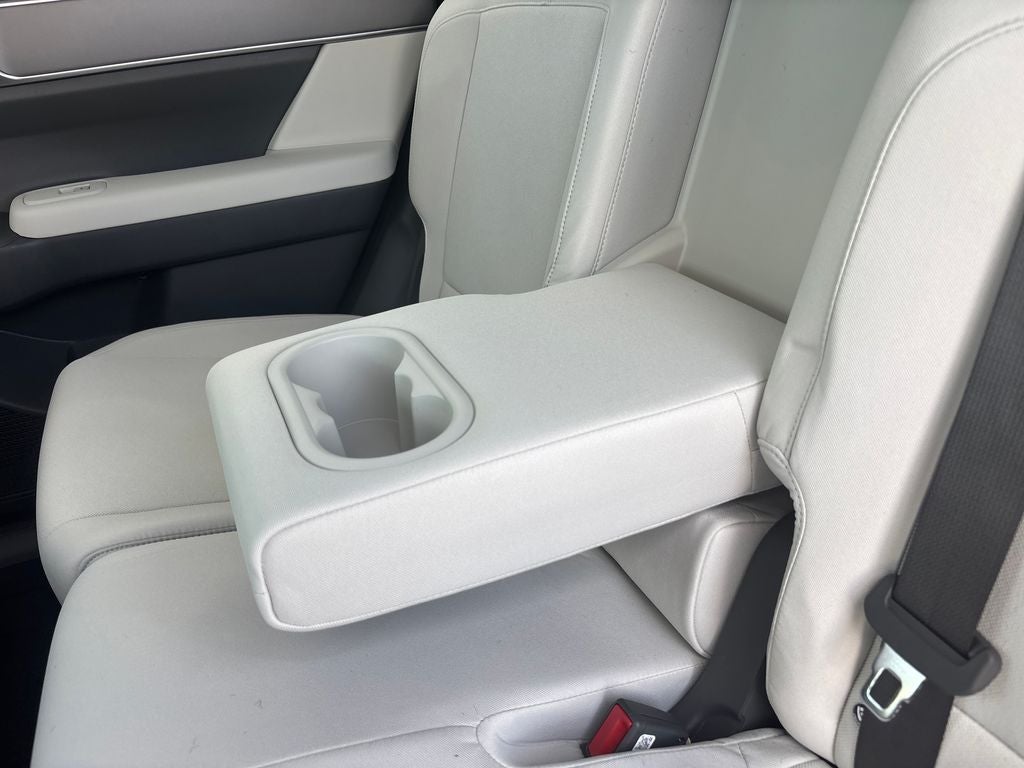 2026 Hyundai Santa Fe SE FWD