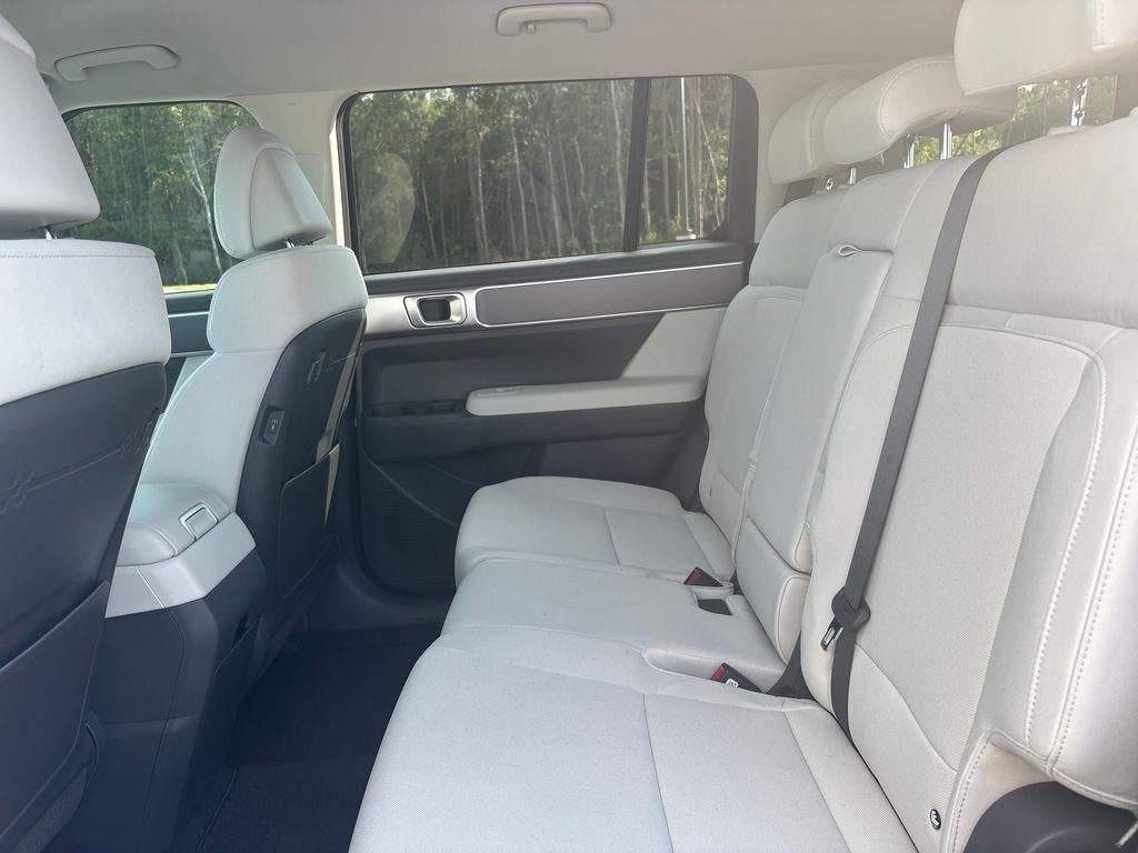 2026 Hyundai Santa Fe SE FWD