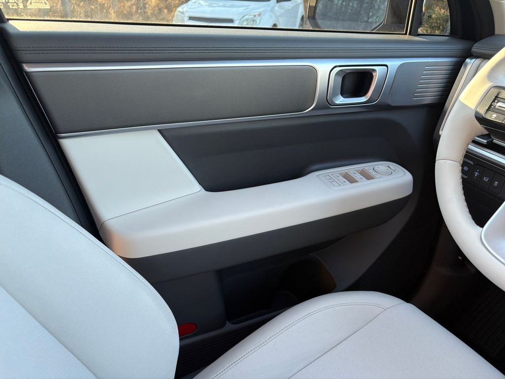 2026 Hyundai Santa Fe SE FWD