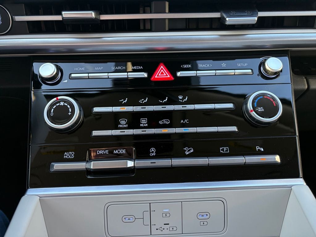 2026 Hyundai Santa Fe SE FWD