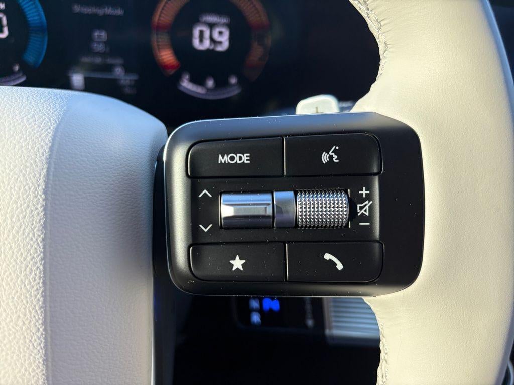 2026 Hyundai Santa Fe SE FWD