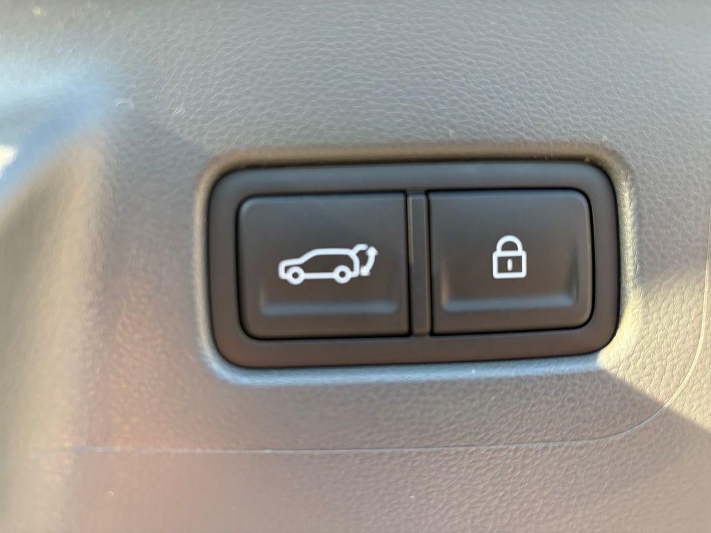 2026 Hyundai Santa Fe SE FWD