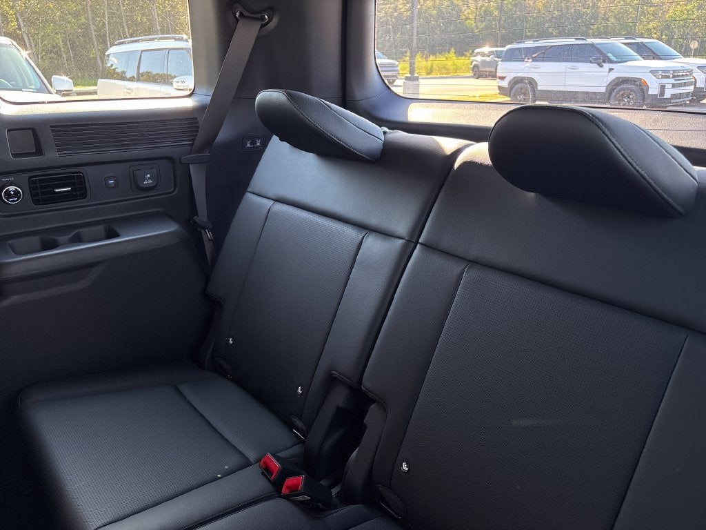 2027 Hyundai Santa Fe Limited FWD