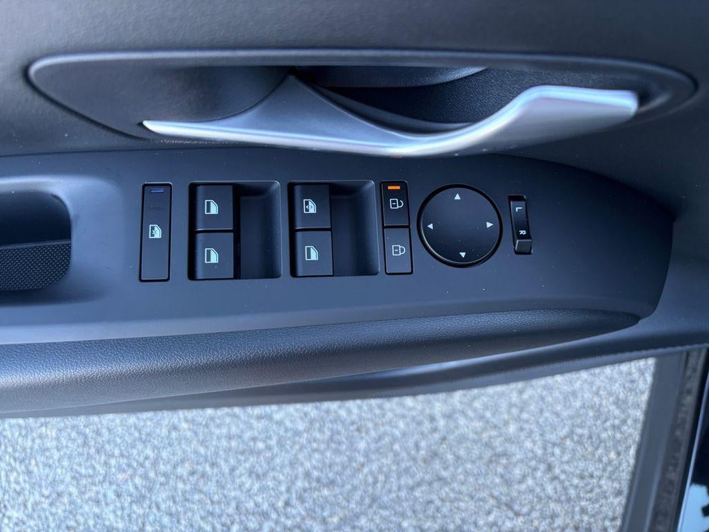 2026 Hyundai Santa Cruz SE FWD