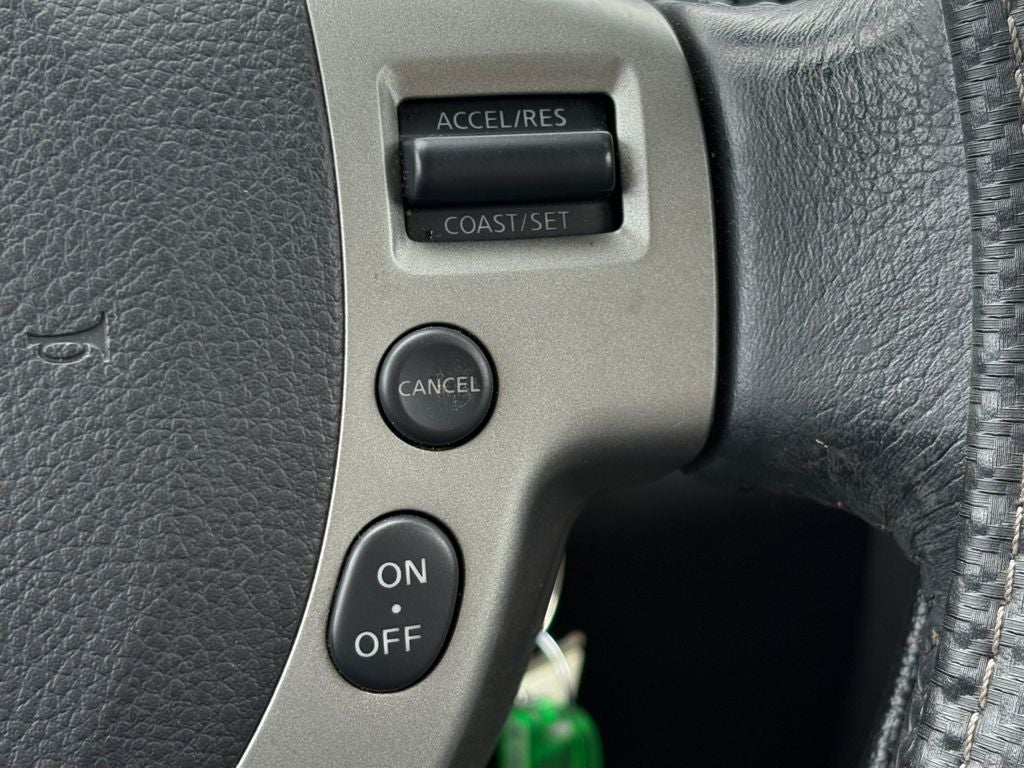 2011 Nissan Rogue SV