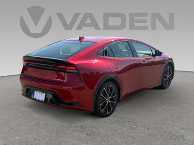 2025 Toyota Prius XLE