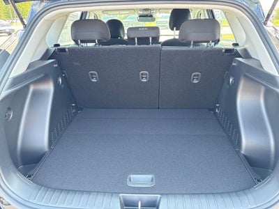 2027 Hyundai Kona SE FWD