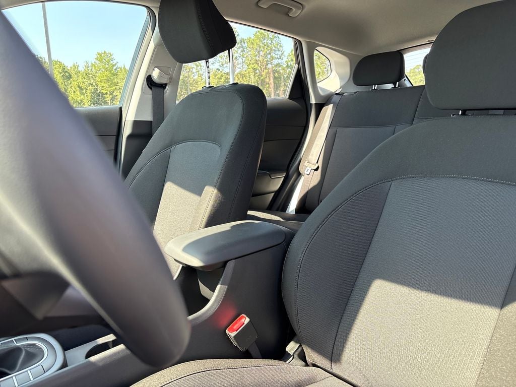 2027 Hyundai Kona SE FWD