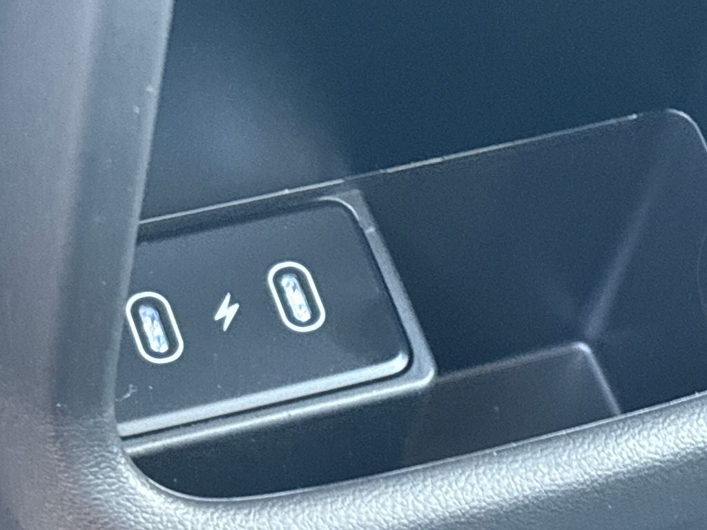2027 Hyundai Kona SE FWD