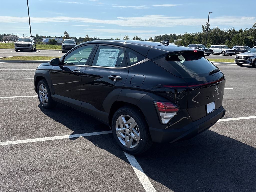 2027 Hyundai Kona SE FWD