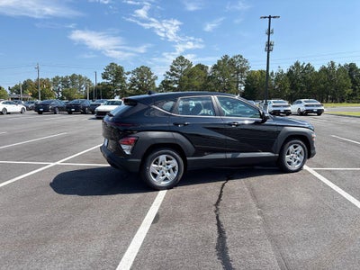 2027 Hyundai Kona SE FWD