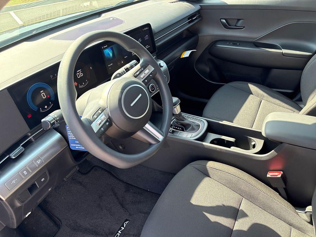 2027 Hyundai Kona SE FWD