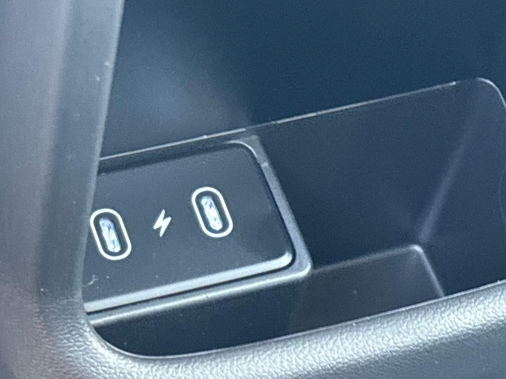 2027 Hyundai Kona SE FWD
