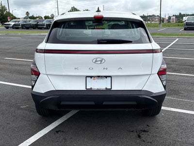 2027 Hyundai Kona SE FWD