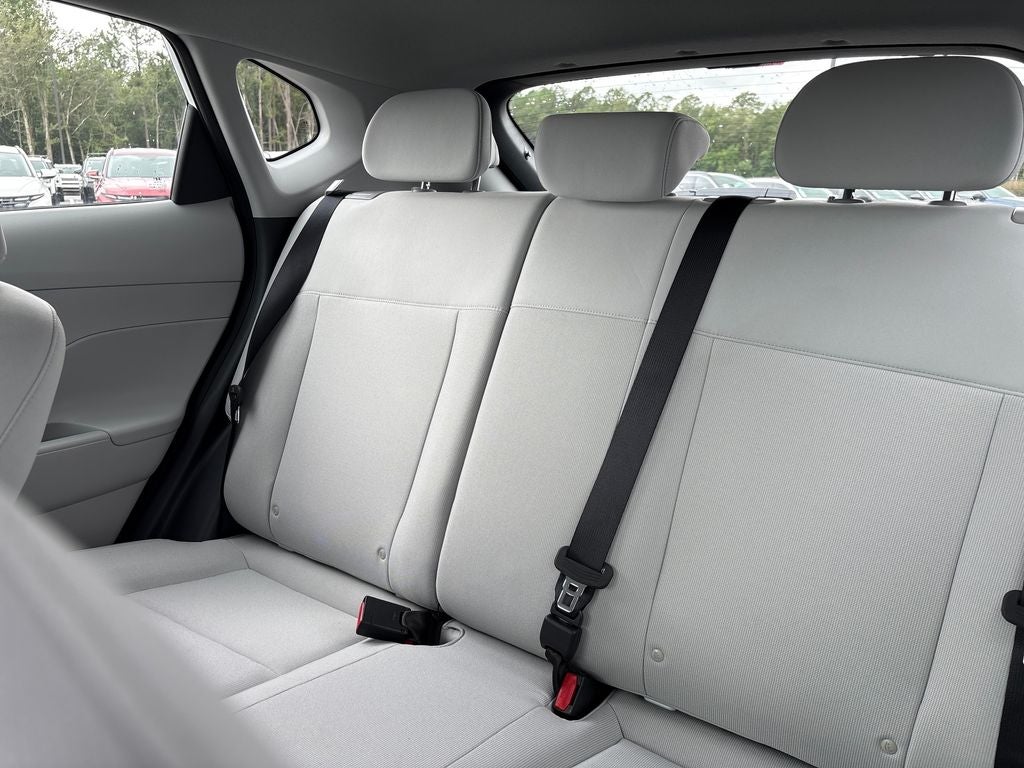 2027 Hyundai Kona SE FWD