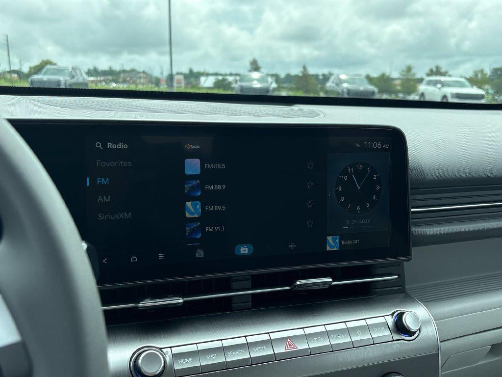 2027 Hyundai Kona SE FWD