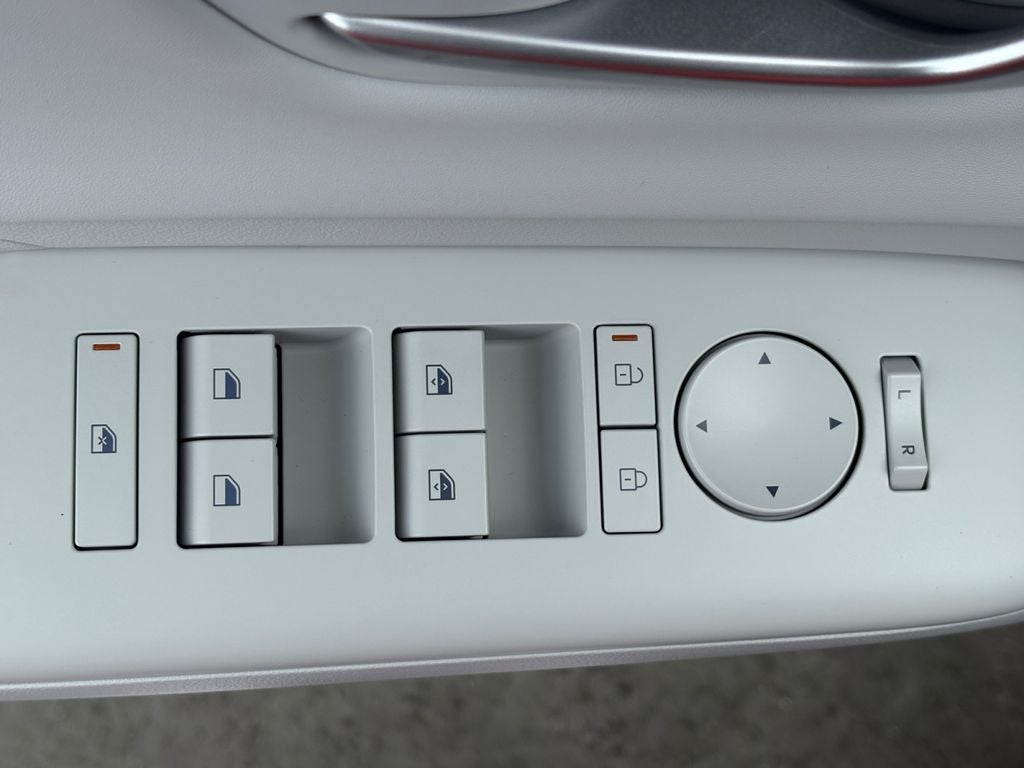 2026 Hyundai Kona SEL Premium FWD