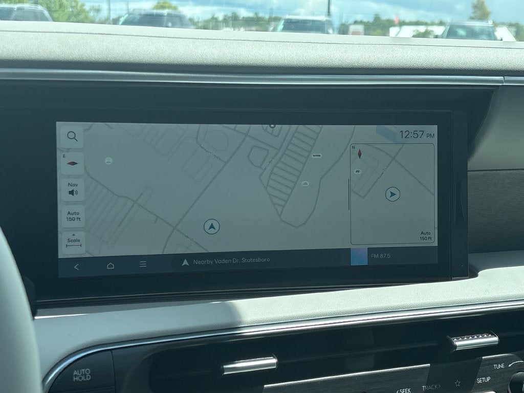 2027 Hyundai Palisade Hybrid Blue SEL Premium 8P