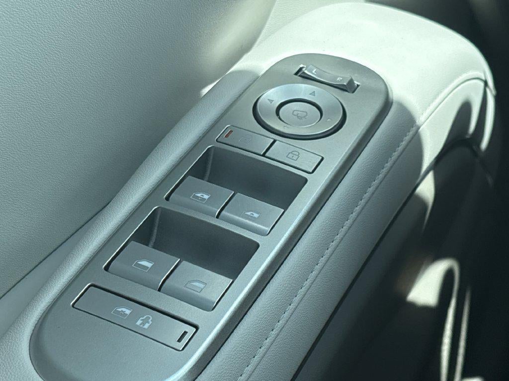 2027 Hyundai Palisade Hybrid Blue SEL Premium 8P