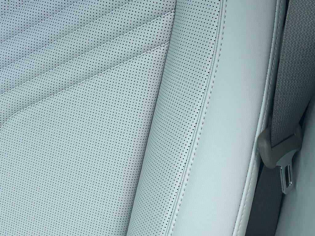 2027 Hyundai Palisade Hybrid Blue SEL Premium 8P