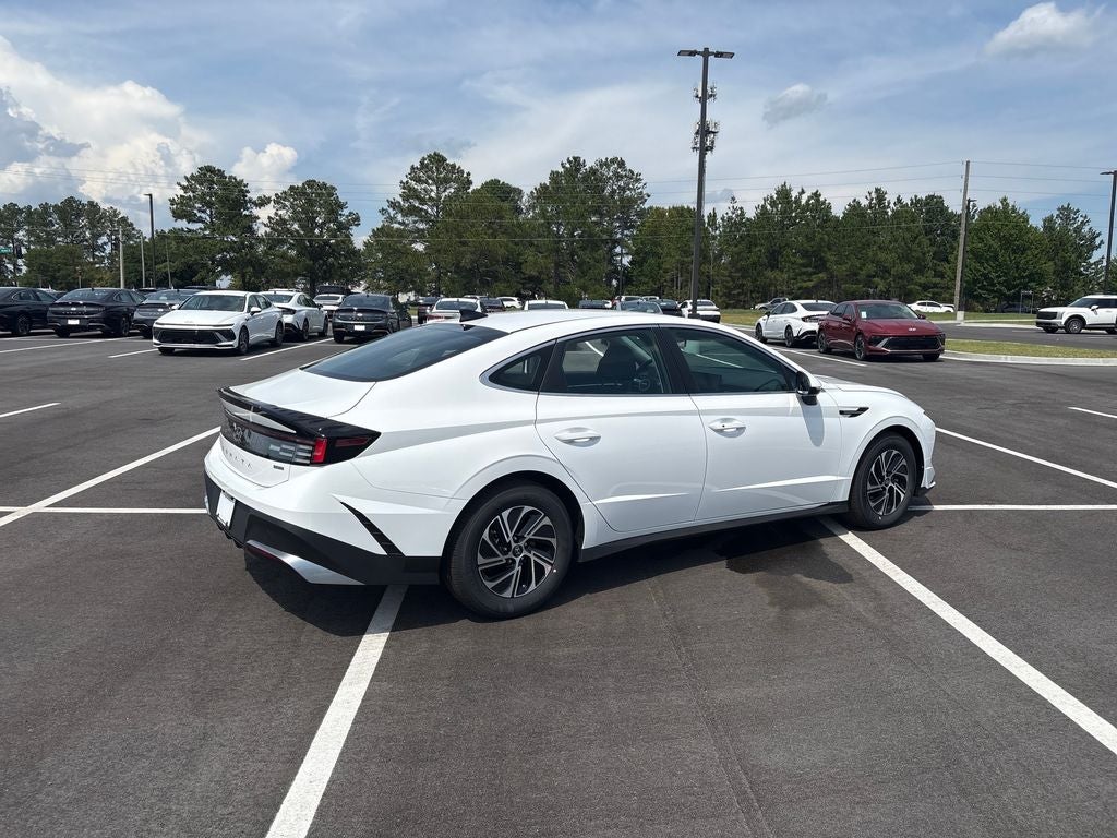 2026 Hyundai Sonata Hybrid Blue