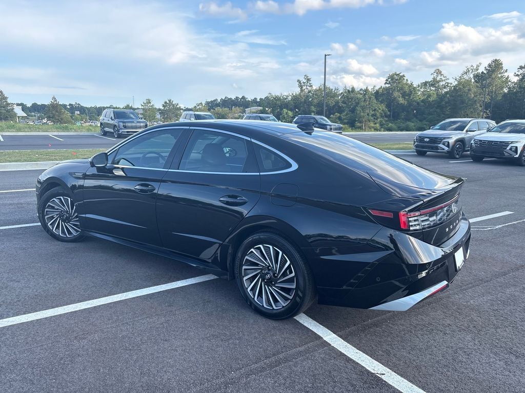 2024 Hyundai Sonata Hybrid Limited