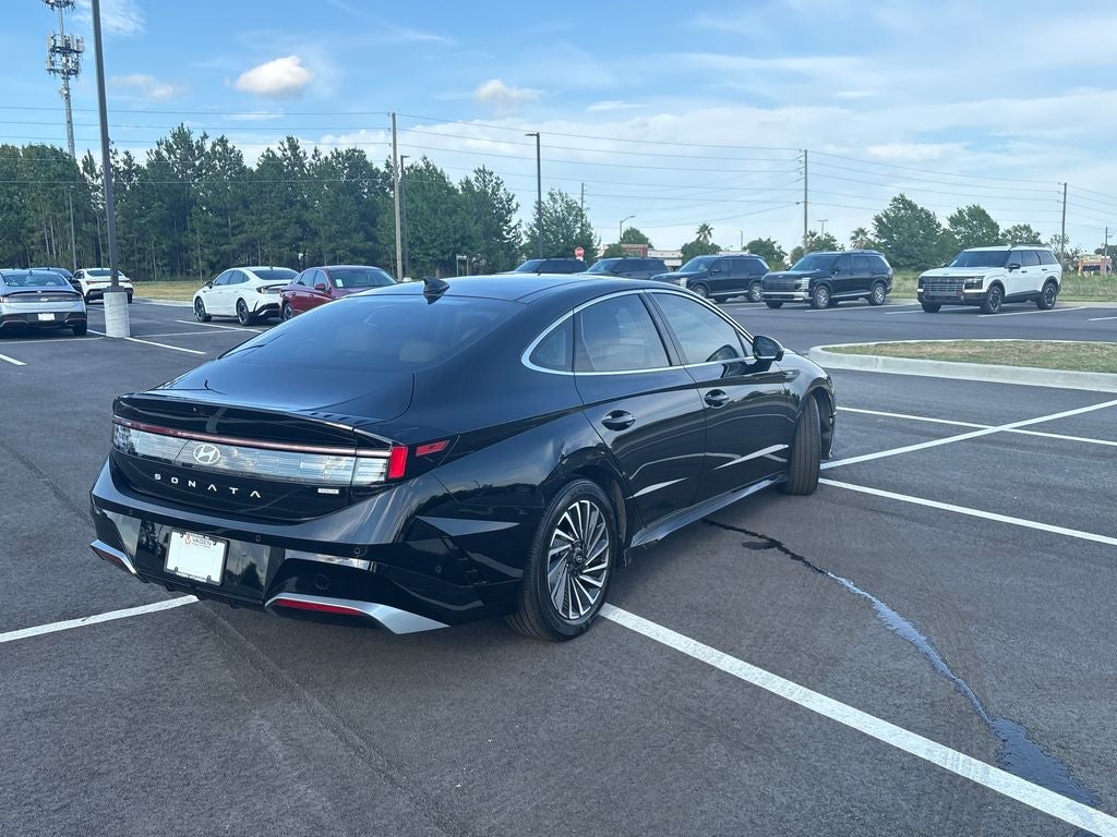 2024 Hyundai Sonata Hybrid Limited