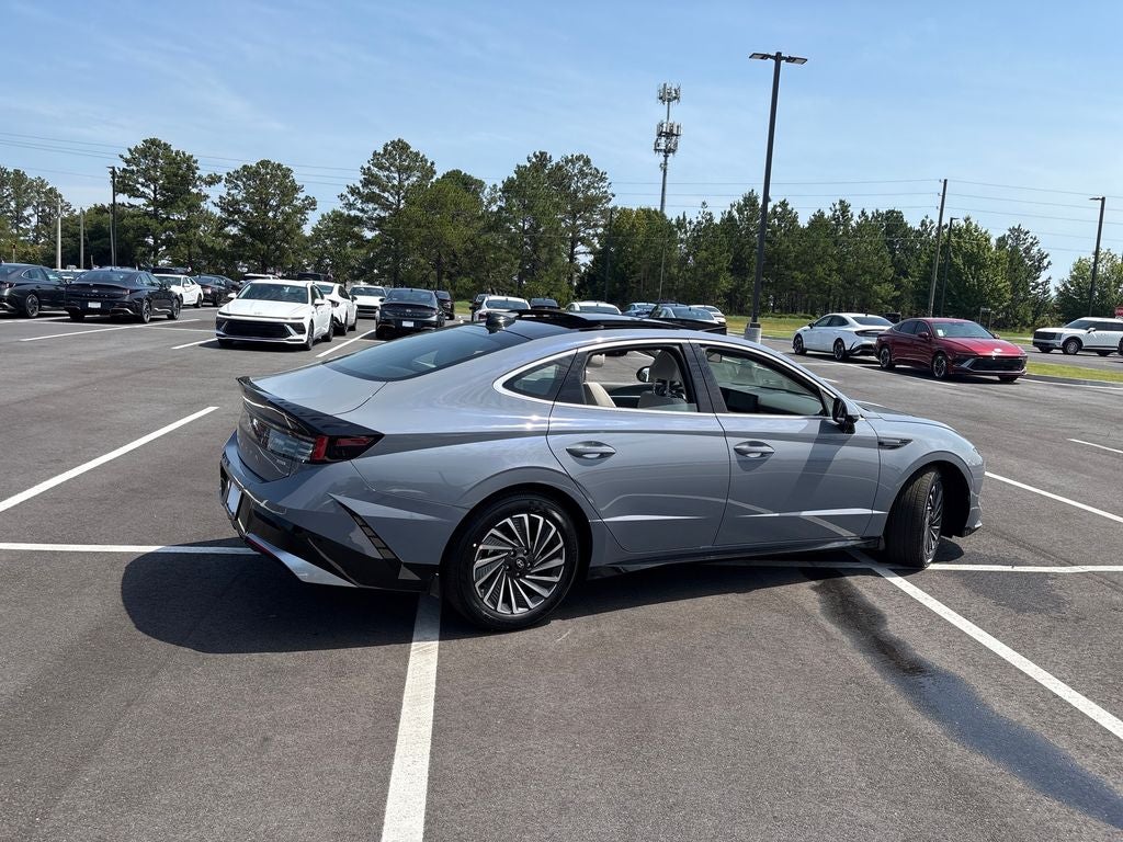 2026 Hyundai Sonata Hybrid Limited
