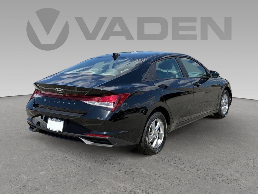 2023 Hyundai Elantra SE
