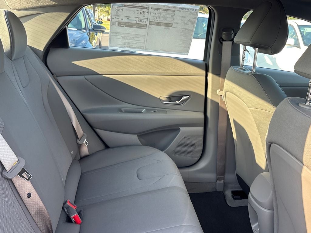 2026 Hyundai Elantra SE