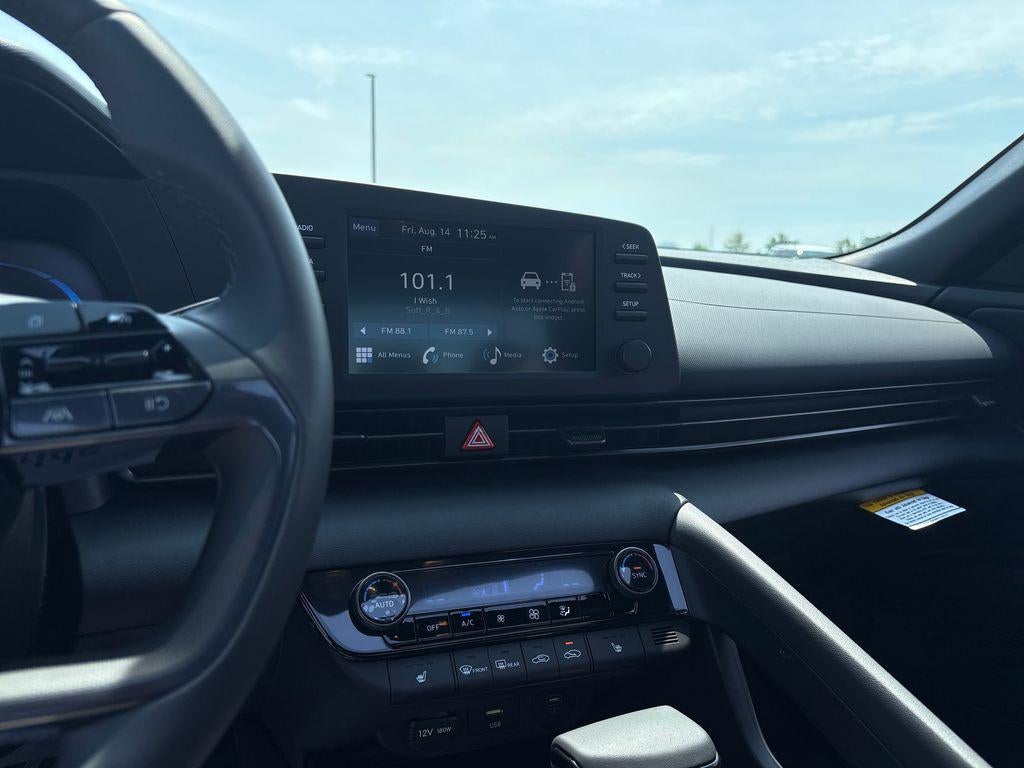 2026 Hyundai Elantra SEL Sport