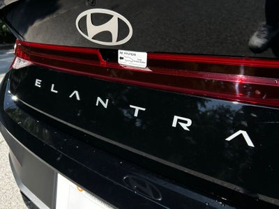2025 Hyundai Elantra SEL Sport