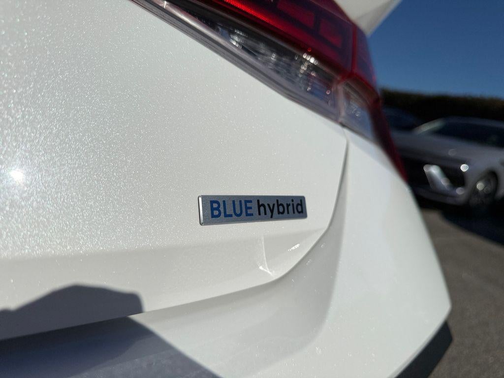2026 Hyundai Elantra HEV Blue
