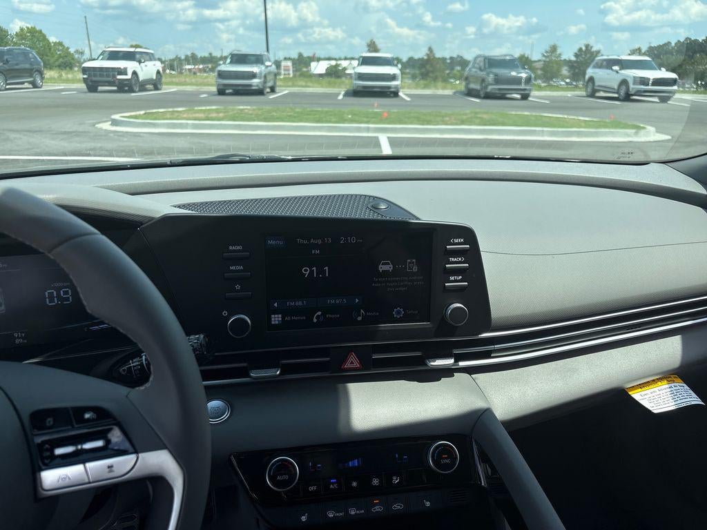 2026 Hyundai Elantra SEL Sport Premium
