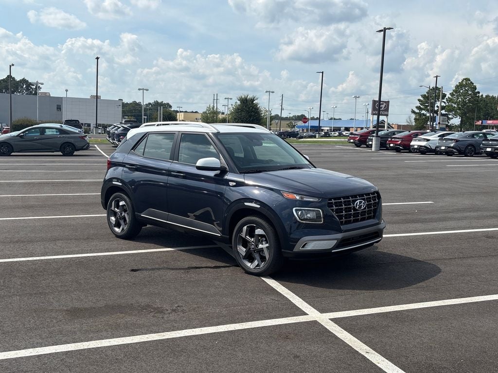2026 Hyundai Venue SEL w/Two-Tone Roof