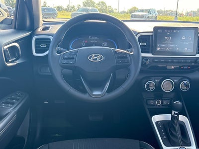 2026 Hyundai Venue SEL w/Two-Tone Roof