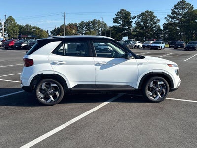 2026 Hyundai Venue SEL w/Two-Tone Roof