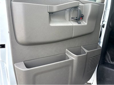 2025 Chevrolet Express Cutaway 3500 1WT