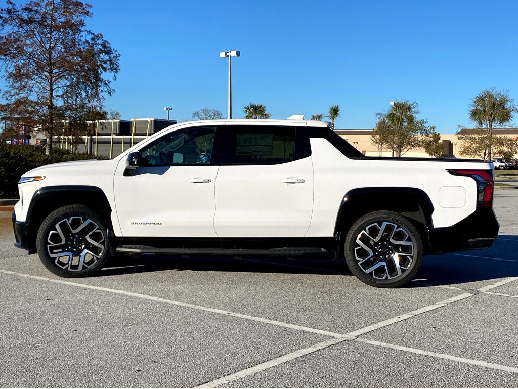 2024 Chevrolet Silverado EV RST