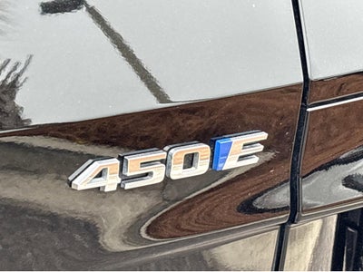 2025 Cadillac LYRIQ Luxury 2