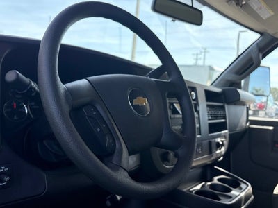2026 Chevrolet Express Cutaway 3500 1WT