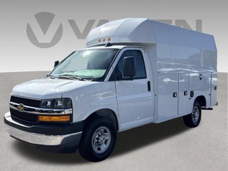 2026 Chevrolet Express Cutaway 3500 1WT